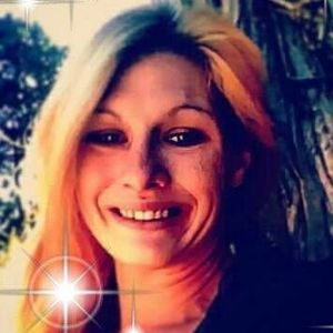 Meet your Posher, Suzie